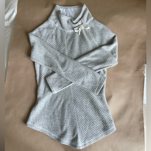 Prana sweater Small - Picture 2 of 7